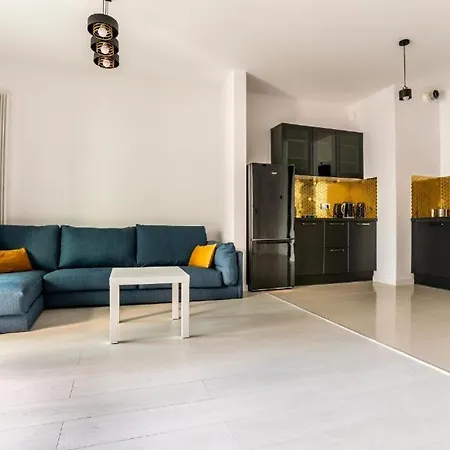 Luxury Mennica